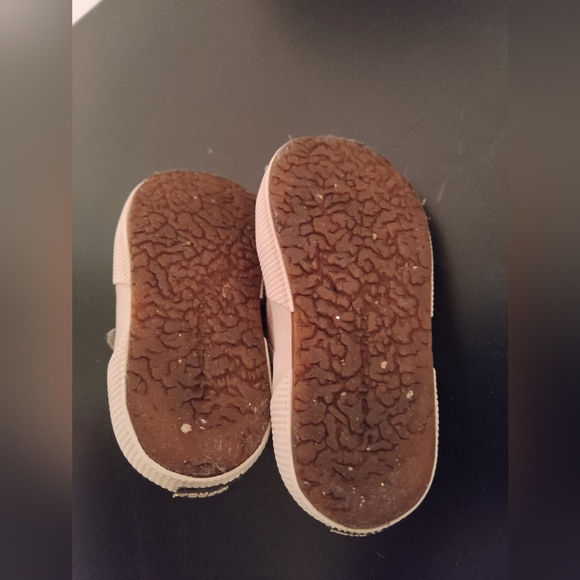 2 pairs of shoes for toddlers size 22/23 - Picture 6 of 10